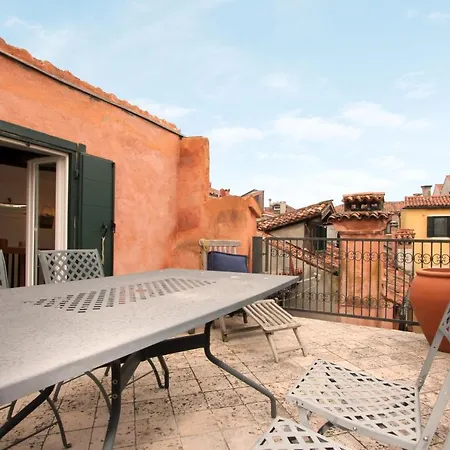 Biennale Apartmán *